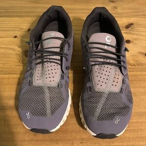 On cloud Purple Tennis Shoes